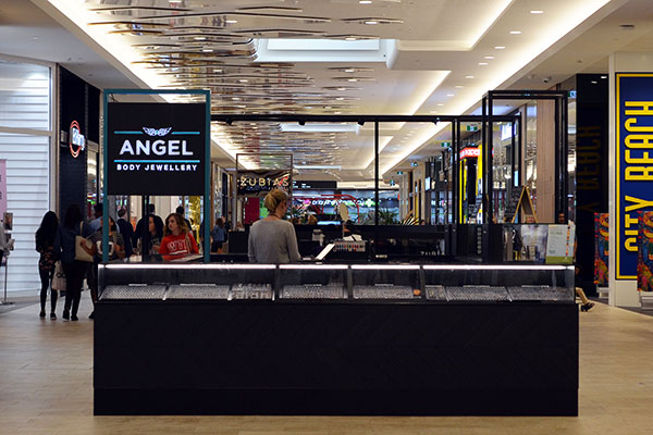 angel-piercing-booth
